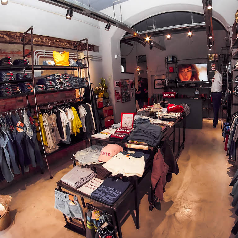 Genna Jeans Shop - Sede Via Mariano Stabile